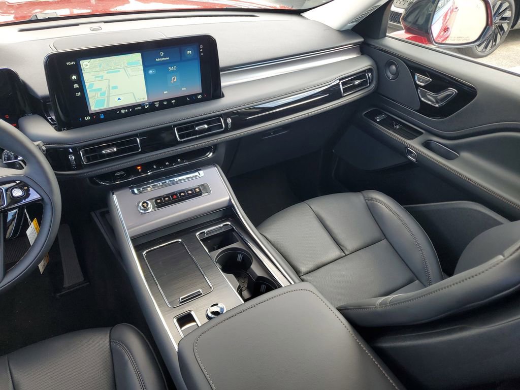 New 2025 Lincoln Aviator 2WD w/ Jet Appearance Package image 18