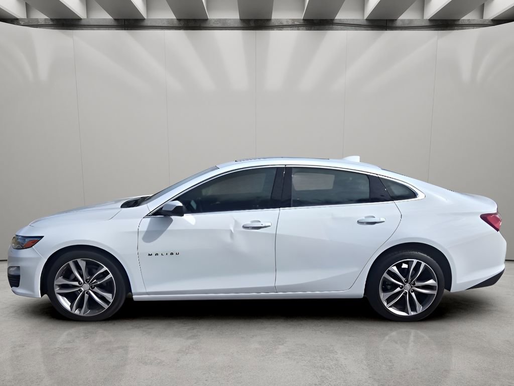 Used 2024 Chevrolet Malibu LT image 2