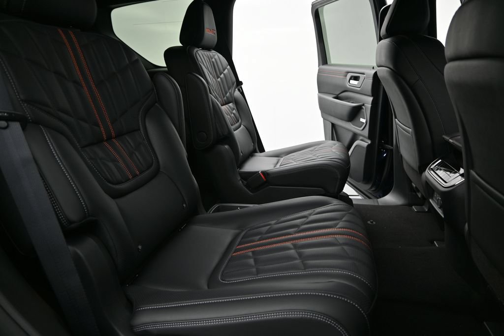 New 2026 Nissan Armada PRO-4X AWD/4WD image 9