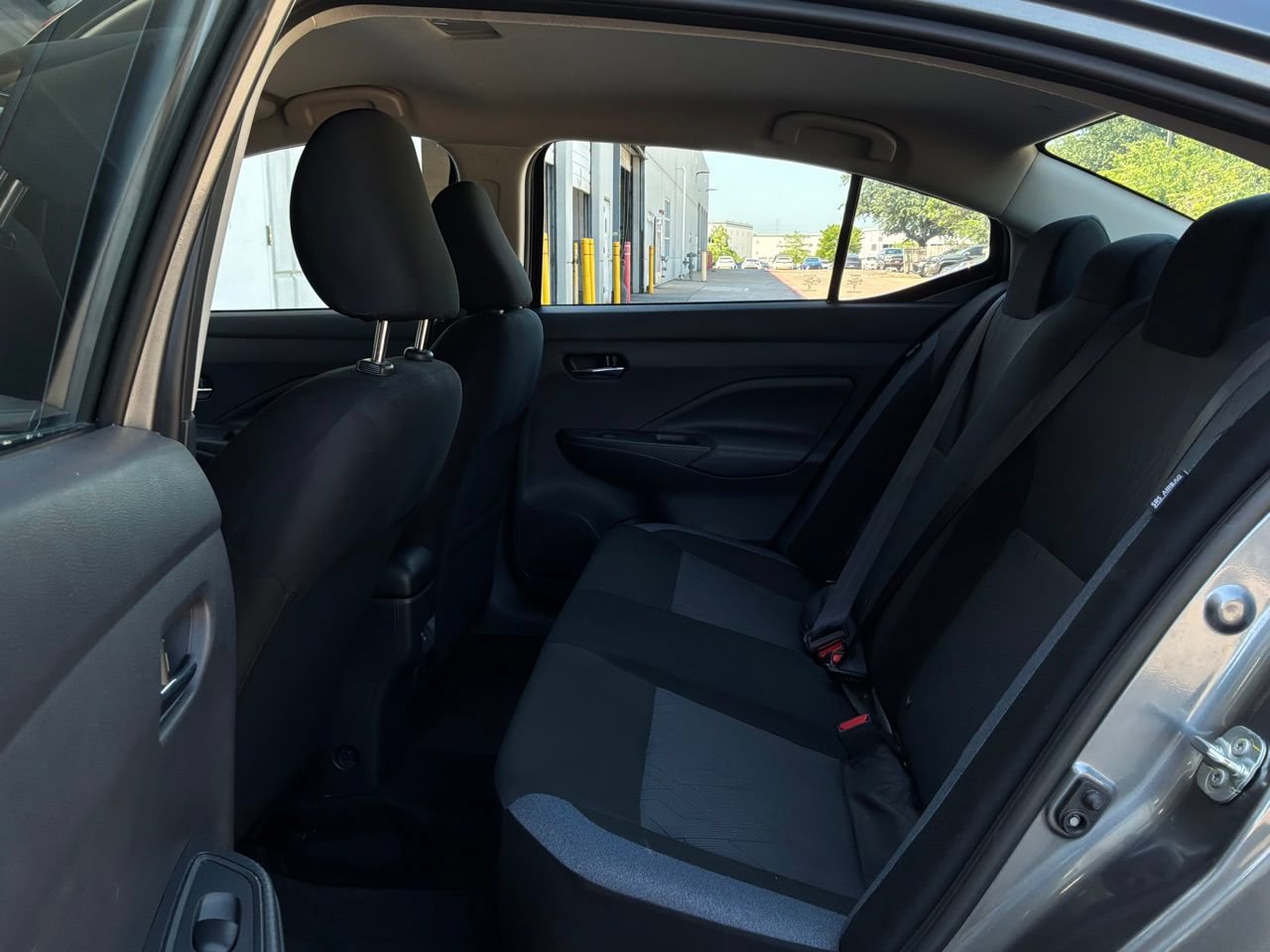 Used 2025 Nissan Versa SV FWD image 11