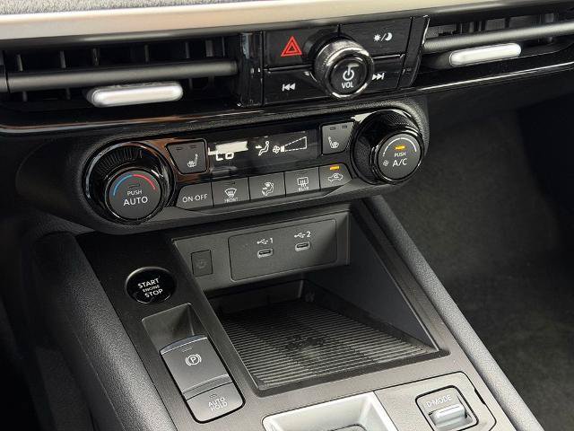 New 2026 Nissan Kicks SV w/ Cold Weather Package FWD image 24
