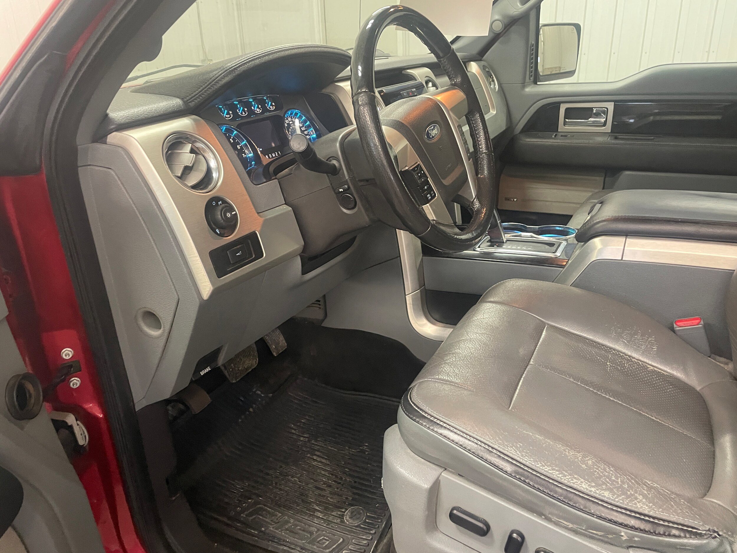 Used 2011 Ford F150 Platinum AWD/4WD image 12