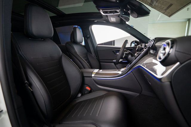 New 2025 Mercedes-Benz GLC 350e 4MATIC image 13