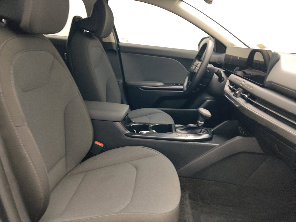 Used 2025 Kia K4 FWD image 21