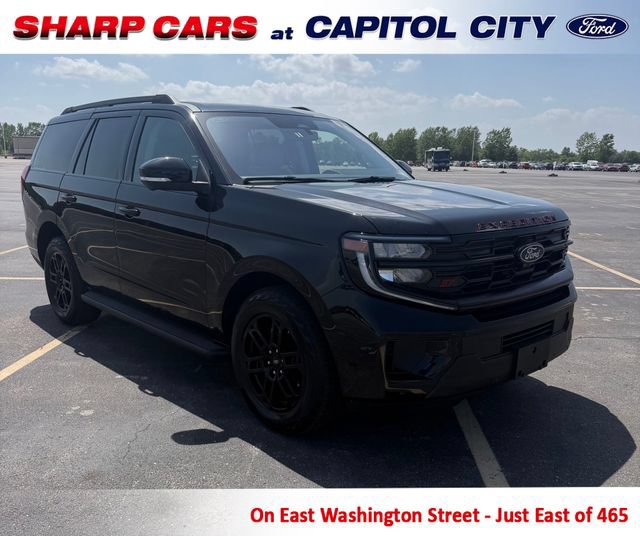 Used 2025 Ford Expedition Active AWD/4WD image 1