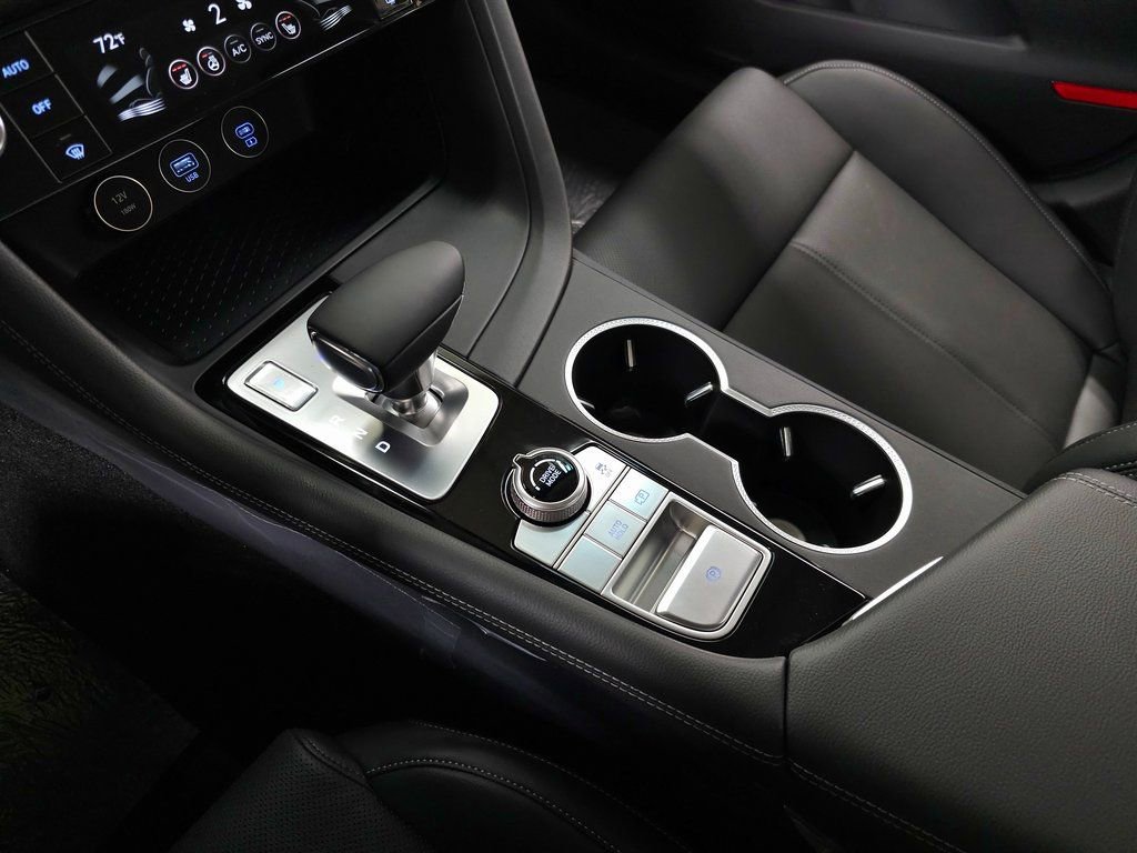 Used 2026 Genesis G70 2.5T image 23