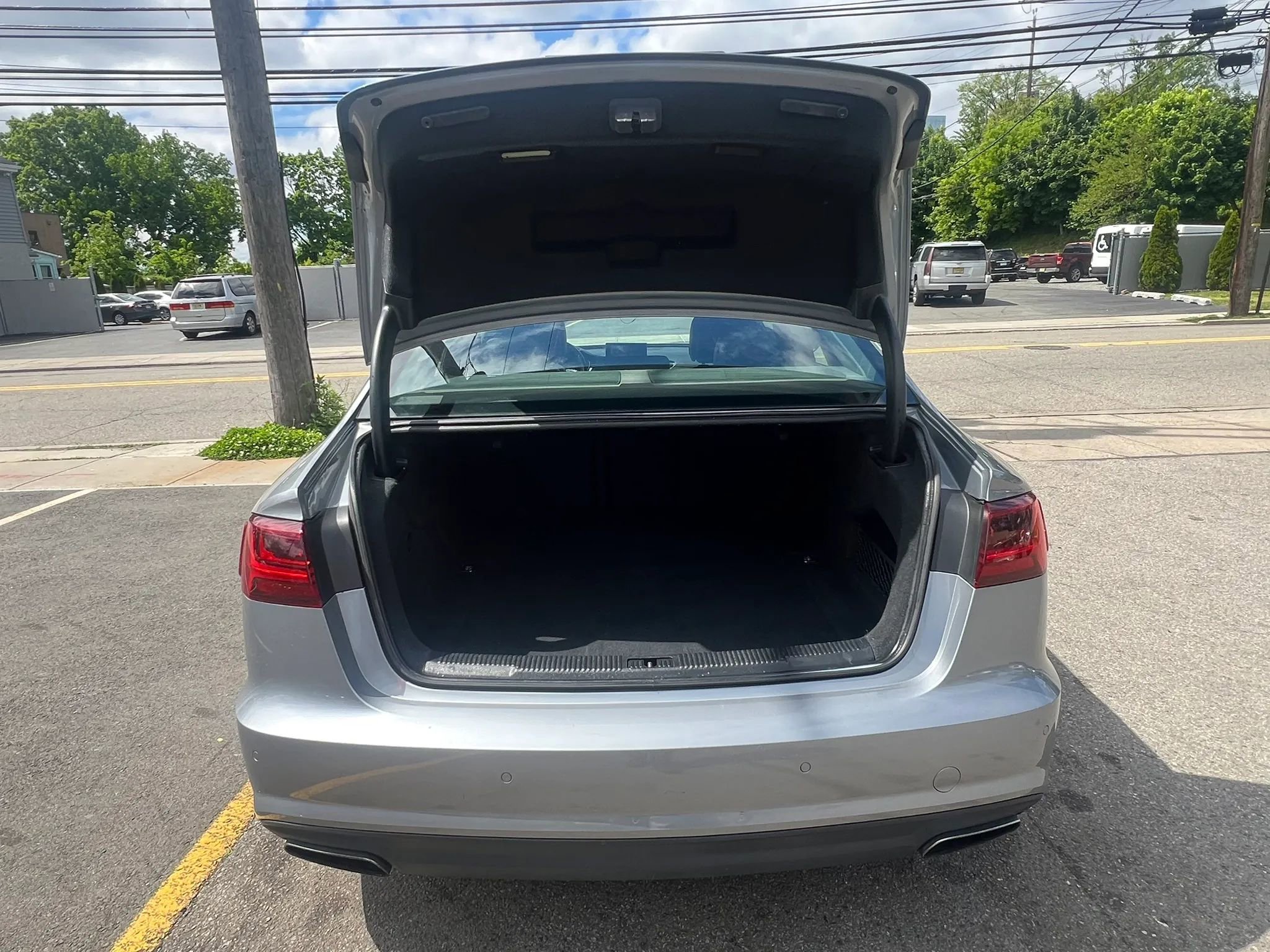 Used 2018 Audi A6 2.0T Premium w/ 20" Black Optic Wheel Package AWD/4WD image 9