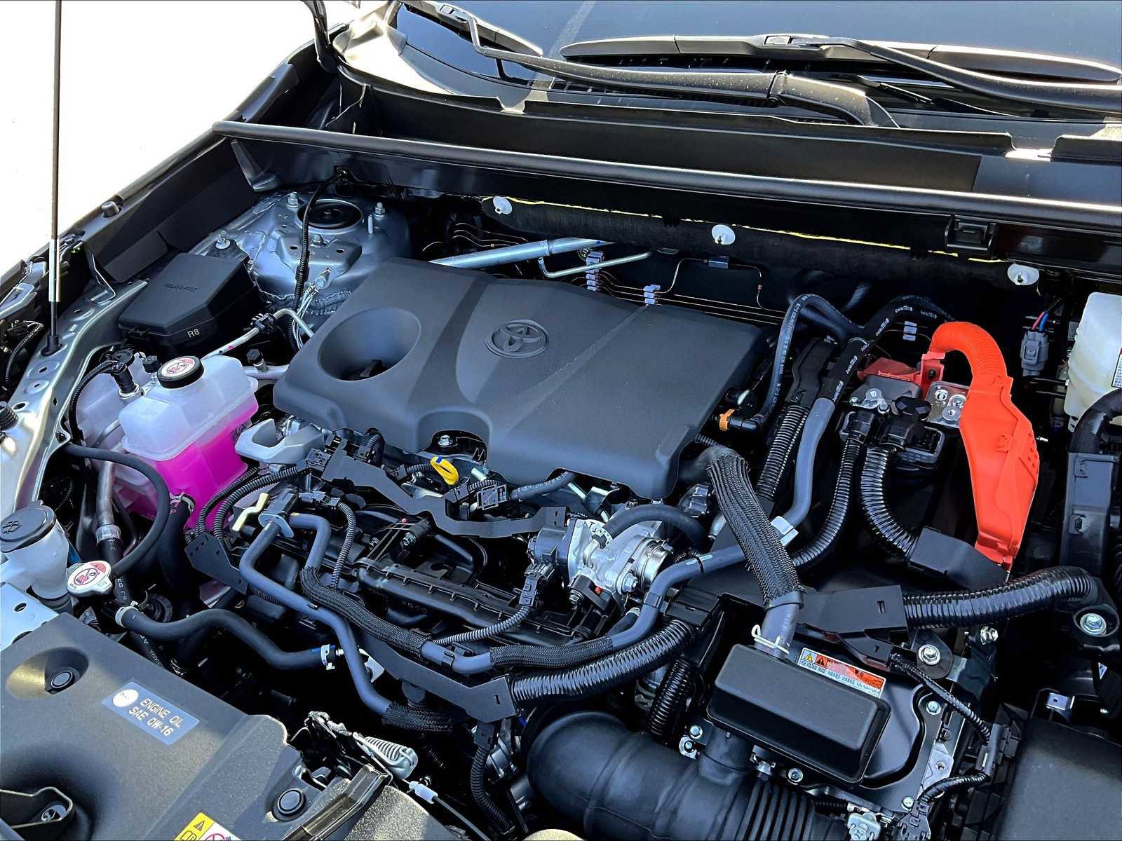 Used 2025 Toyota RAV4 XLE Premium image 35