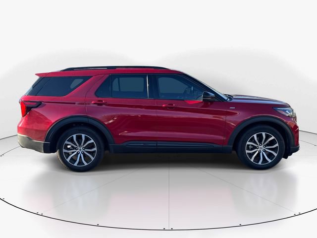 Used 2025 Ford Explorer ST-Line image 11