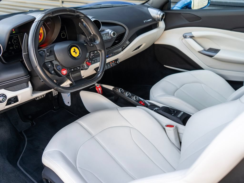 Used 2023 Ferrari F8 Tributo RWD image 5