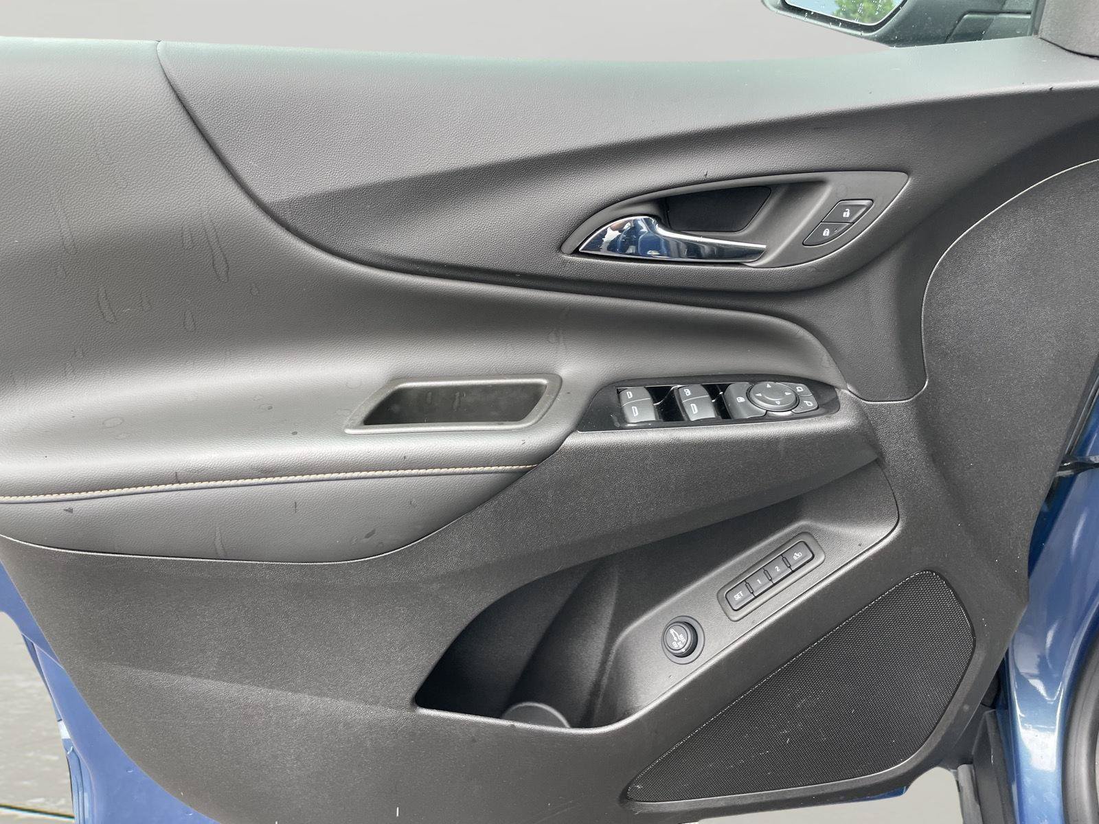Used 2024 Chevrolet Equinox Premier w/ LPO, Floor Liner Package AWD/4WD image 22