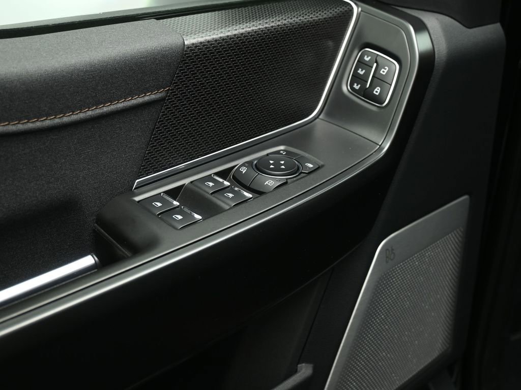 Certified 2022 Ford F150 Raptor w/ Equipment Group 801A High image 10