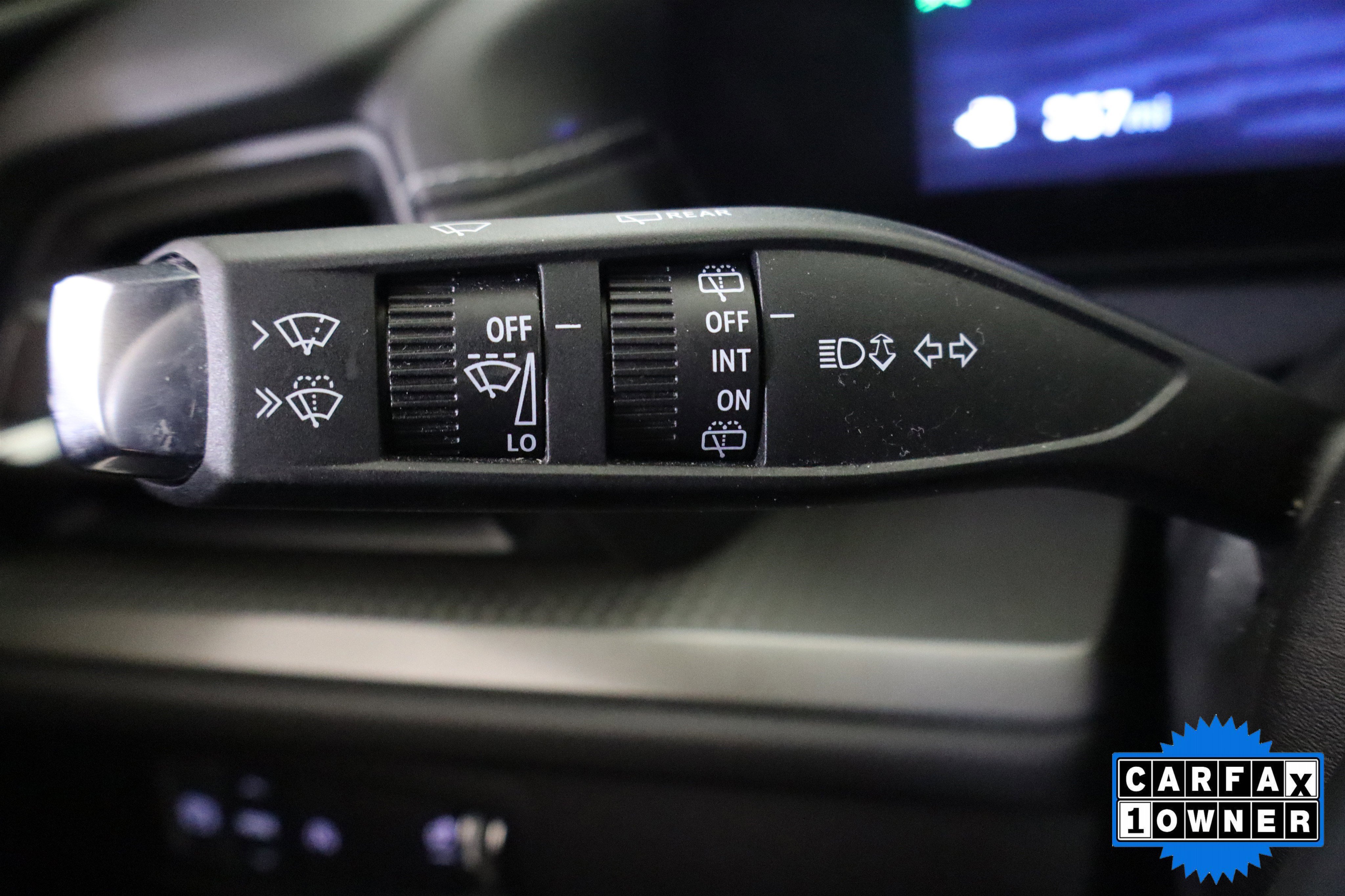 Used 2024 Chevrolet Traverse LT FWD image 31