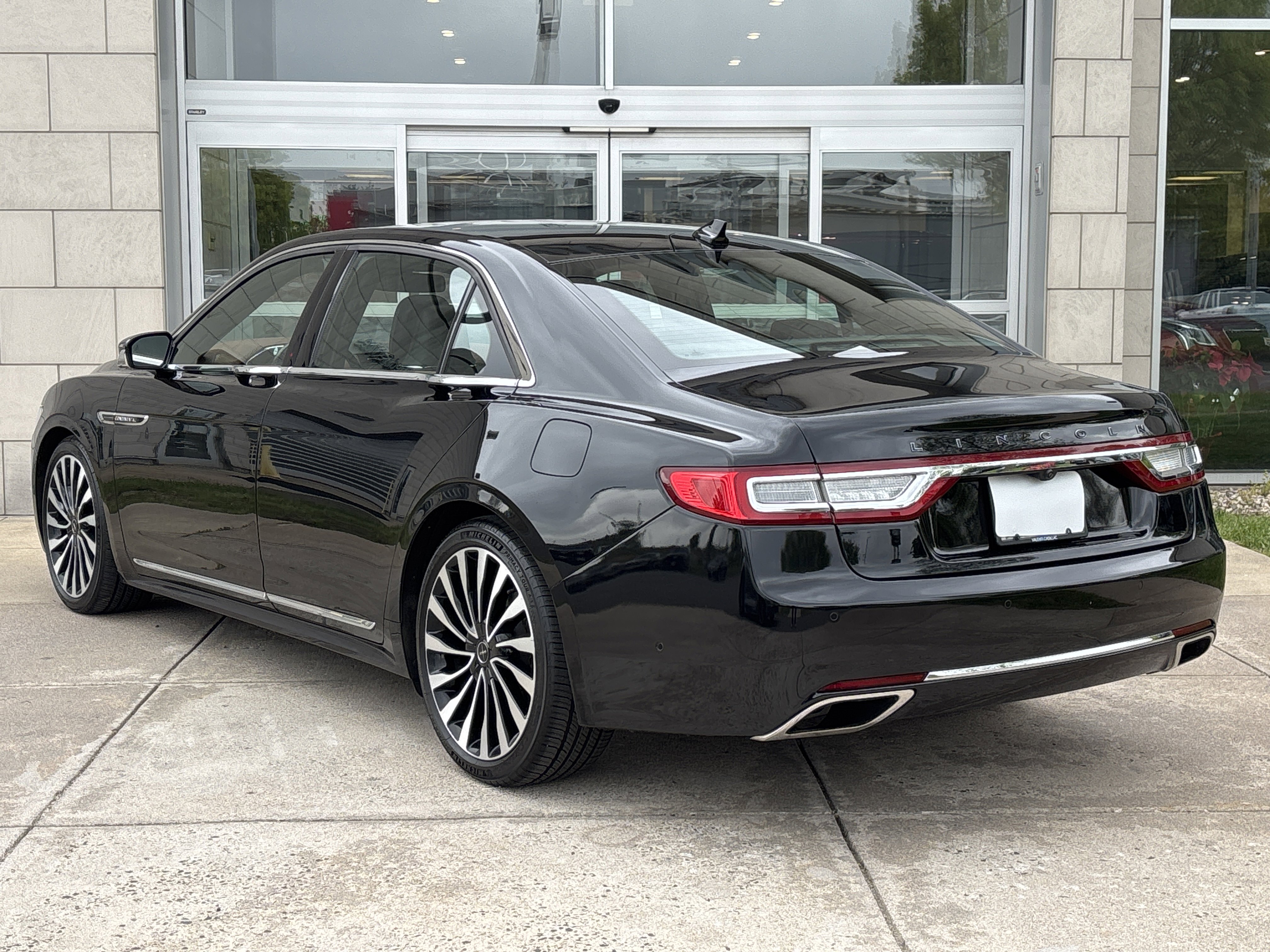Used 2019 Lincoln Continental Black Label AWD/4WD image 9