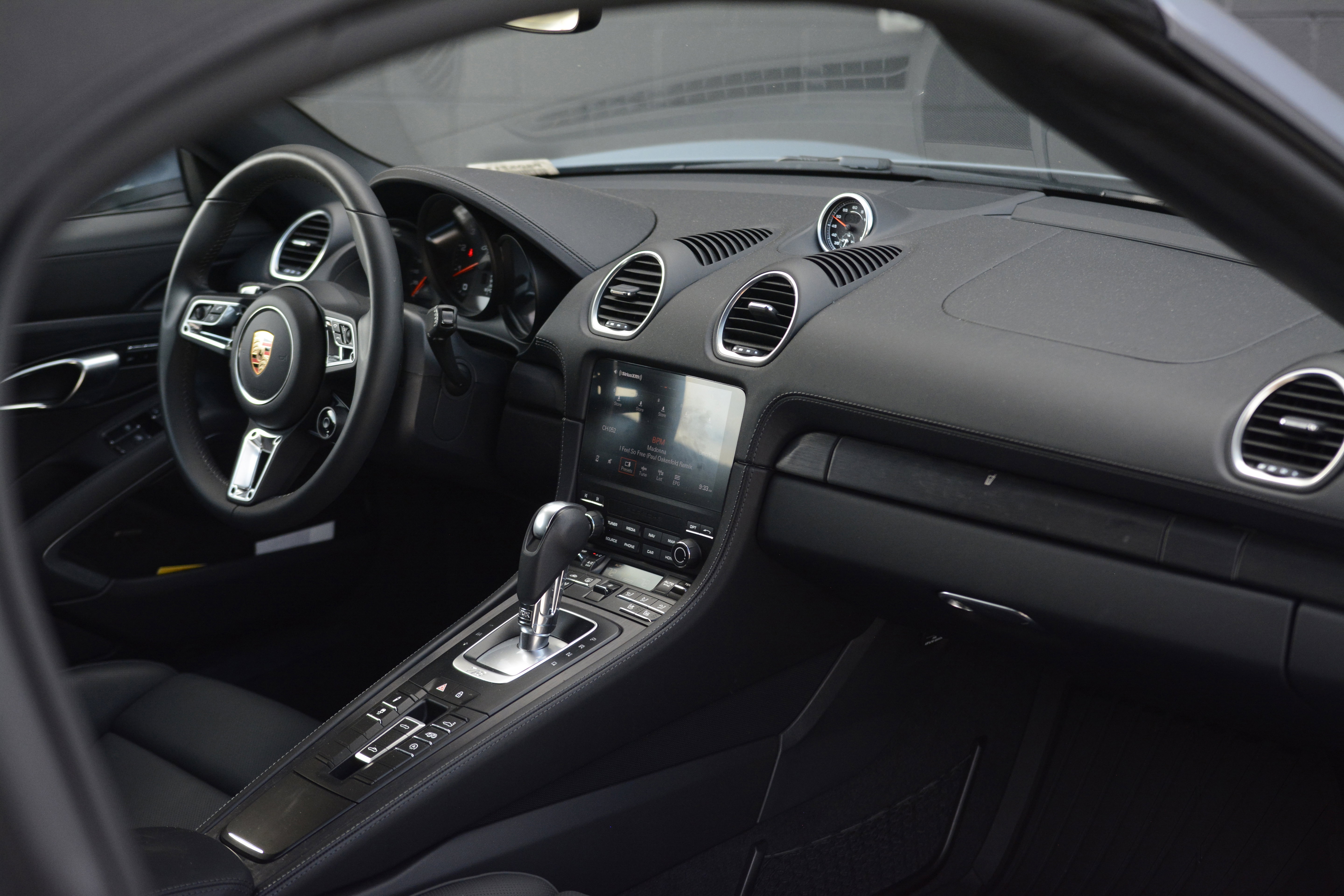 Certified 2024 Porsche 718 Boxster GTS RWD image 27