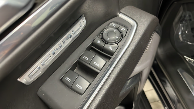 Used 2022 GMC Sierra 1500 Denali AWD/4WD image 22