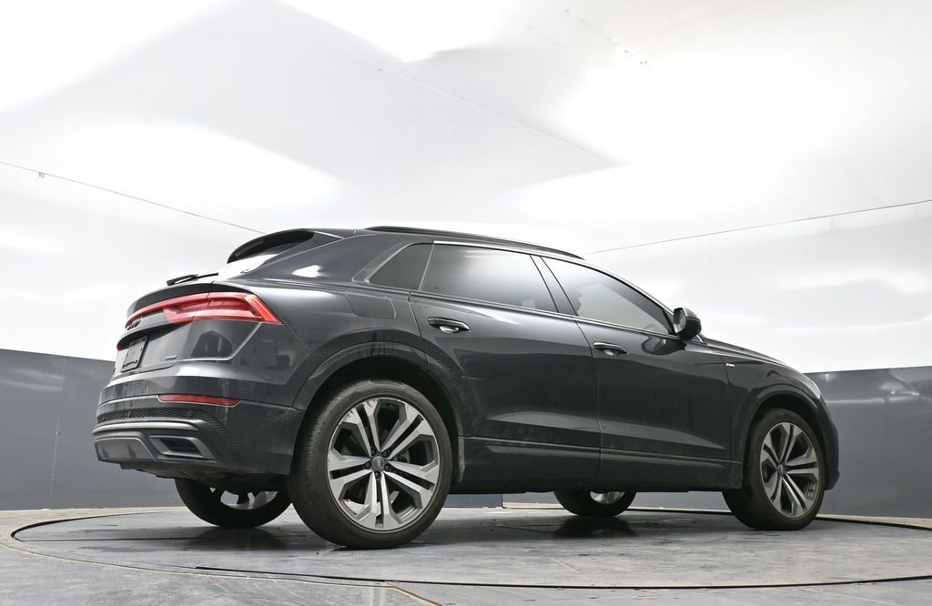Used 2020 Audi Q8 Premium Plus AWD/4WD image 24
