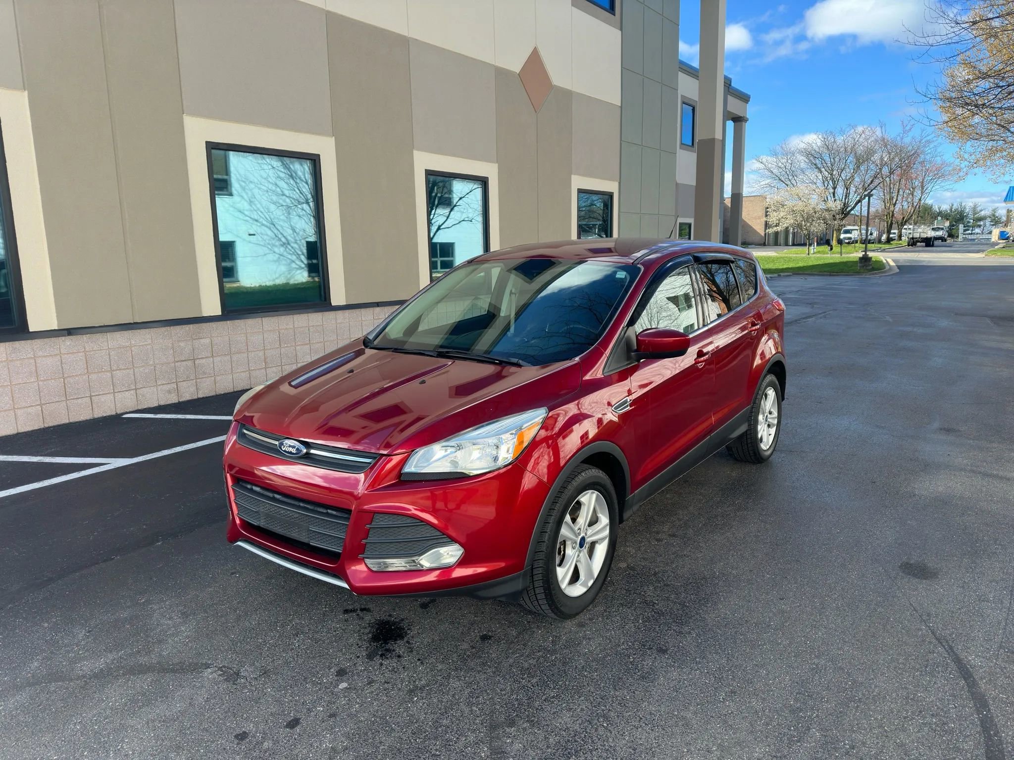 Used 2015 Ford Escape SE image 3
