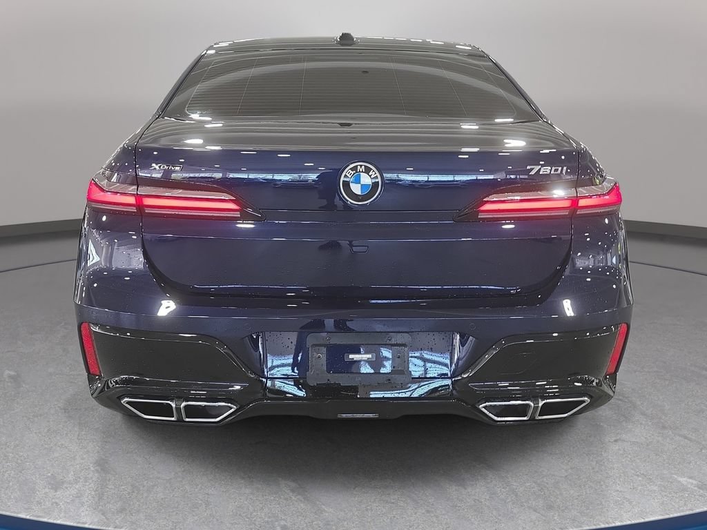 Certified 2023 BMW 760i xDrive AWD/4WD image 6