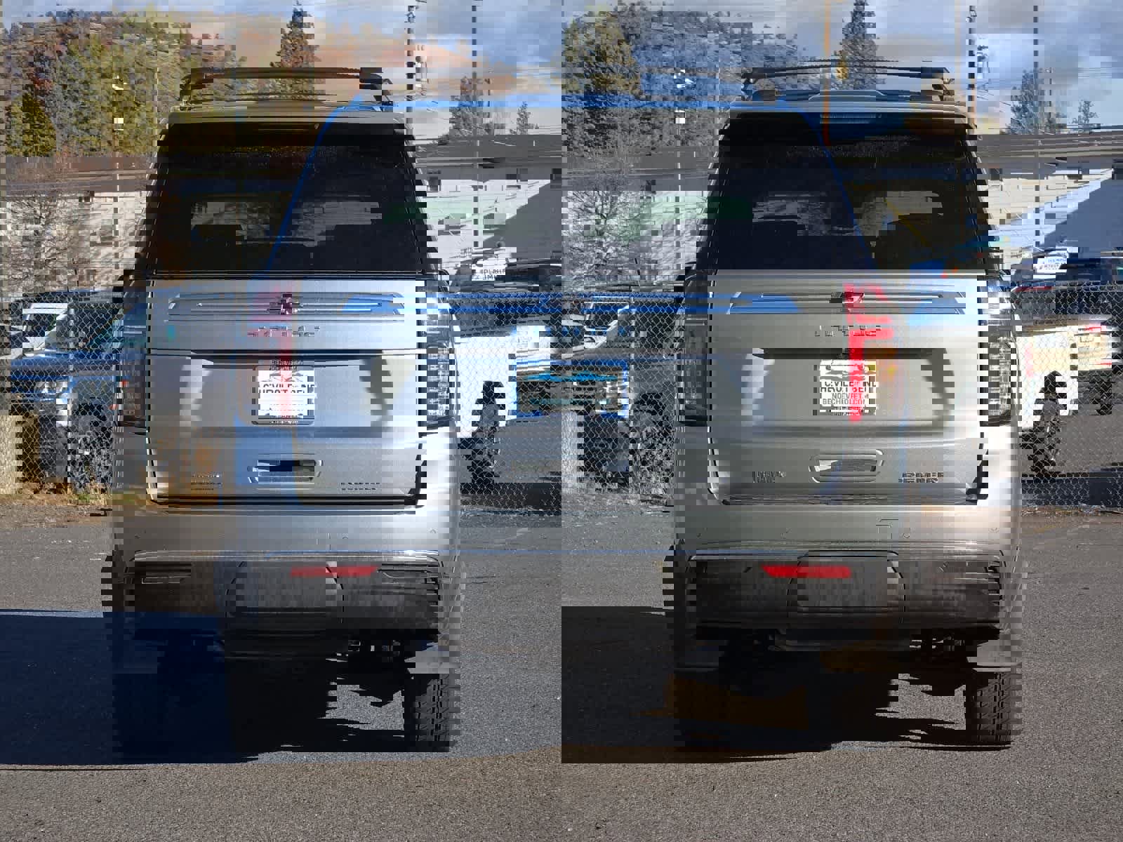 Used 2023 Chevrolet Tahoe Premier image 7