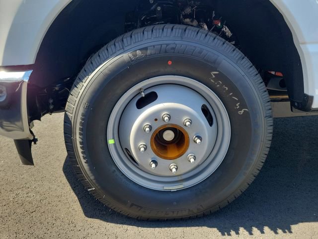 New 2026 Ford F350 XL w/ XL Chrome Package image 21