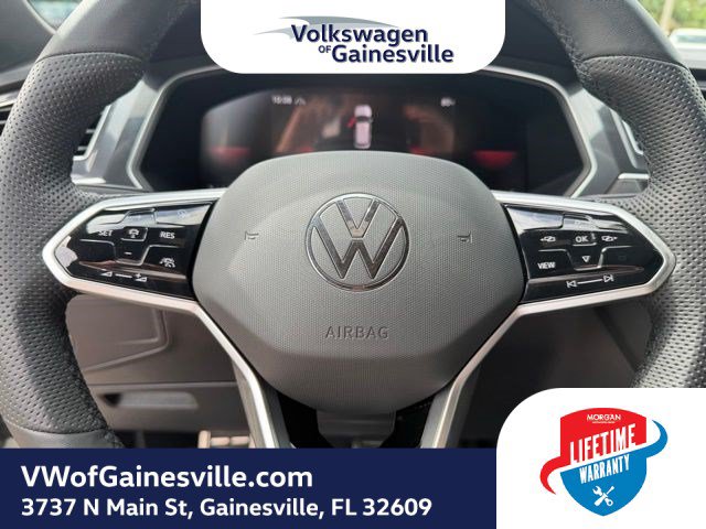 Certified 2024 Volkswagen Tiguan SE R-Line AWD/4WD image 22