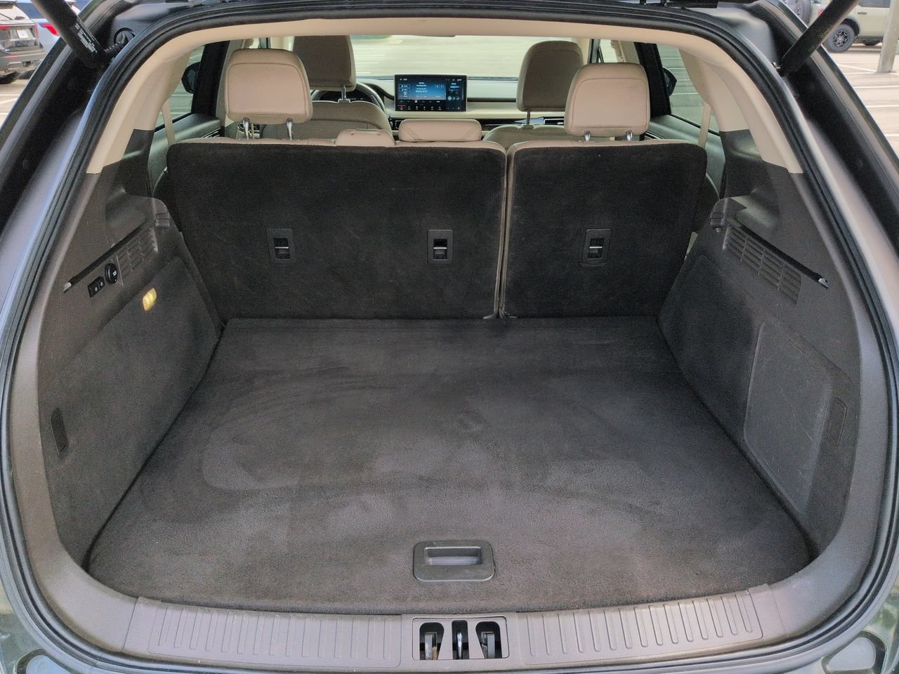 Used 2022 Lincoln Nautilus FWD w/ Premium Package image 13