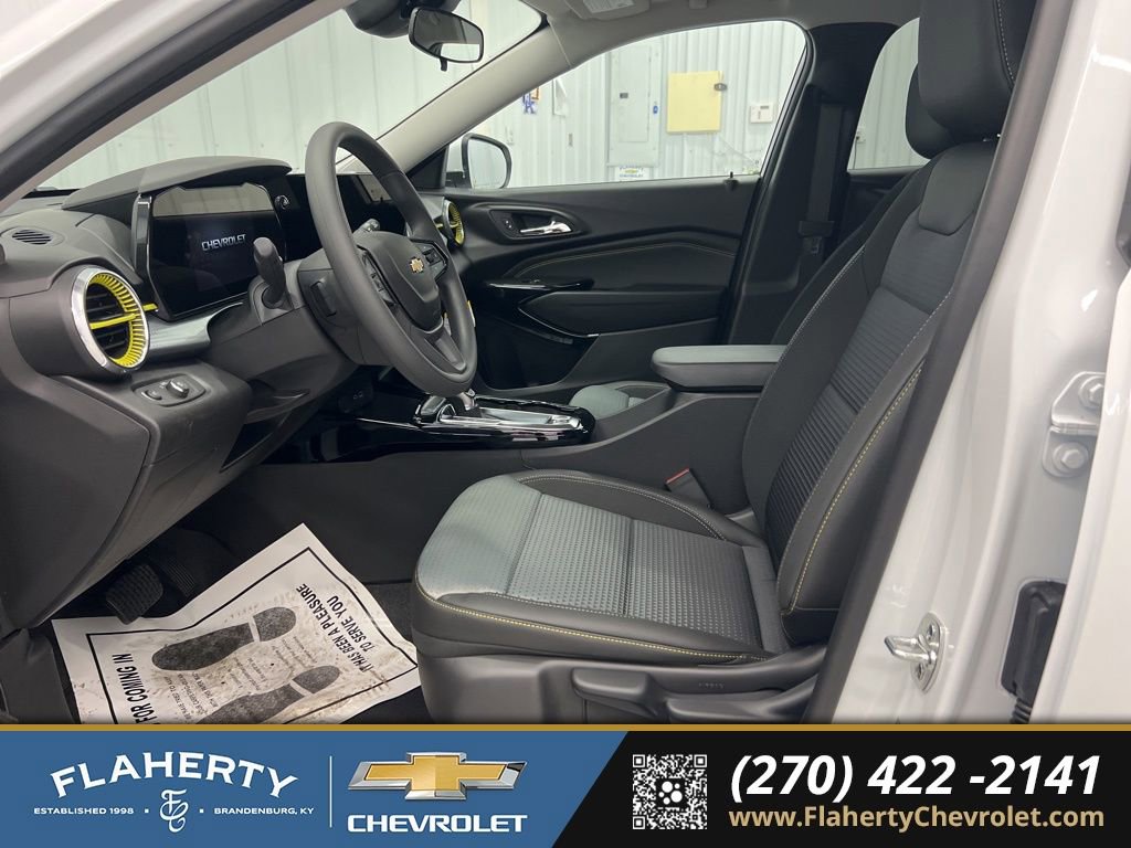 New 2026 Chevrolet Trax LT image 9