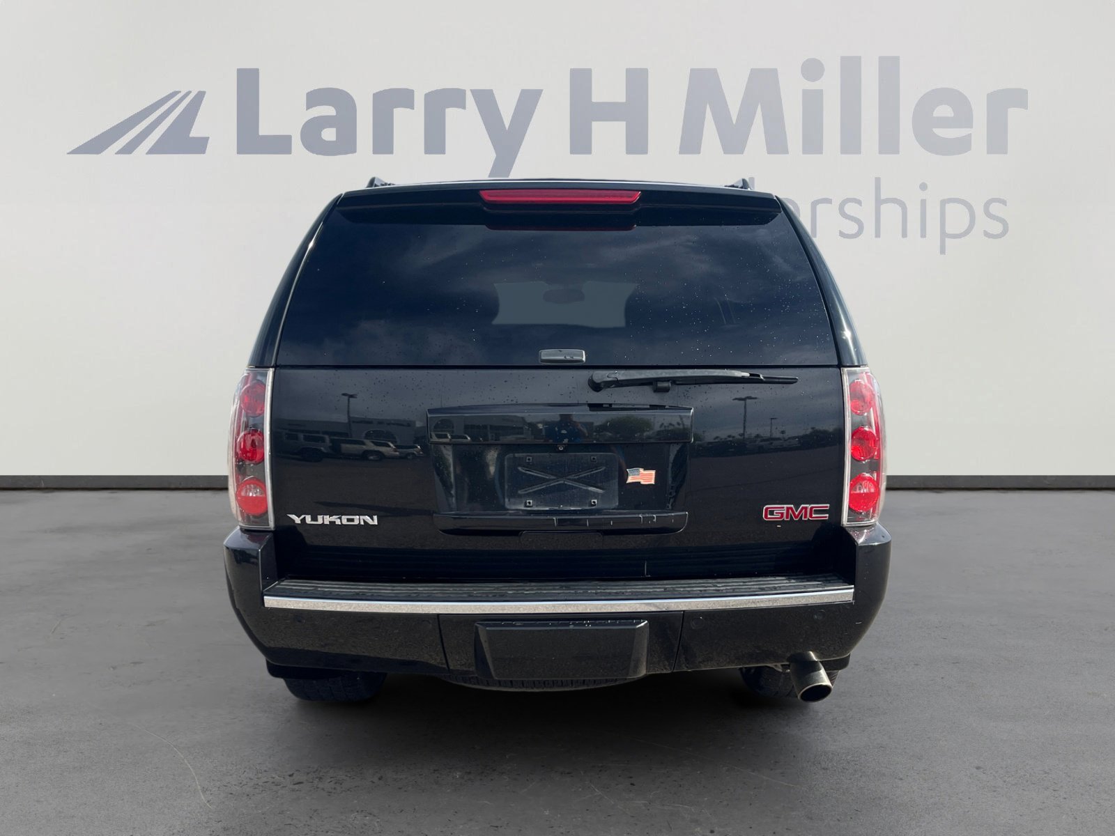 Used 2013 GMC Yukon Denali AWD/4WD image 4