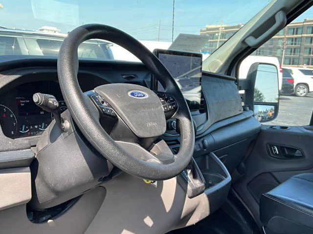 Used 2023 Ford Transit 250 Medium Roof RWD image 4