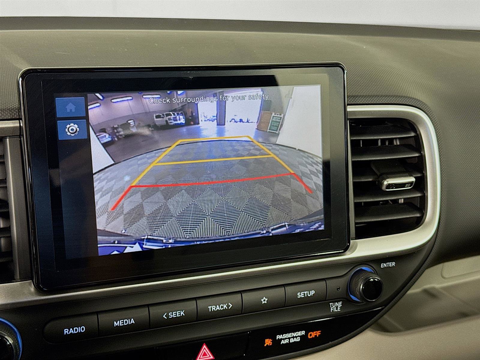 New 2025 Hyundai Venue SEL image 16