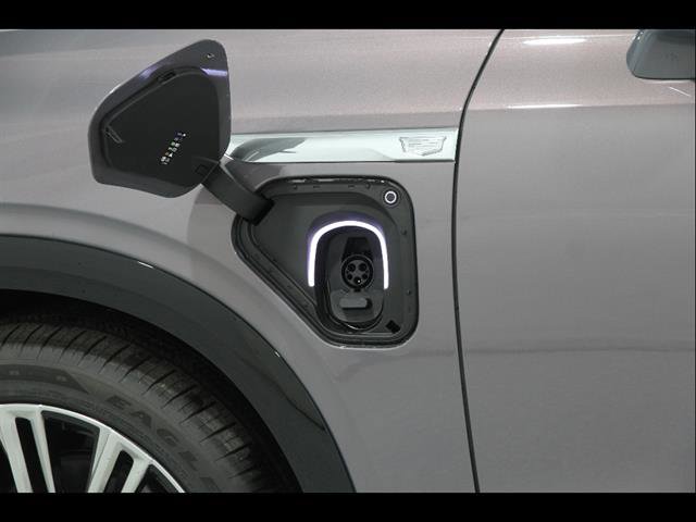 New 2026 Cadillac Vistiq Premium Luxury AWD/4WD image 4