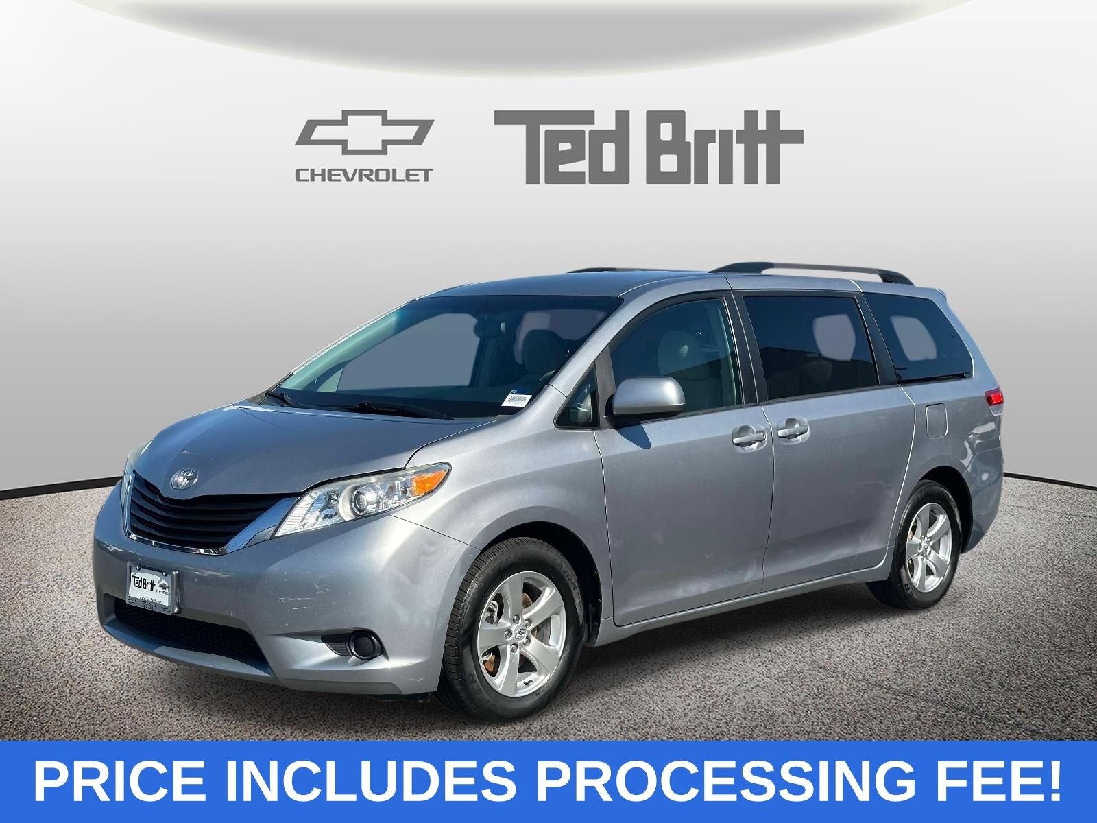Used 2013 Toyota Sienna LE w/ Towing Pkg