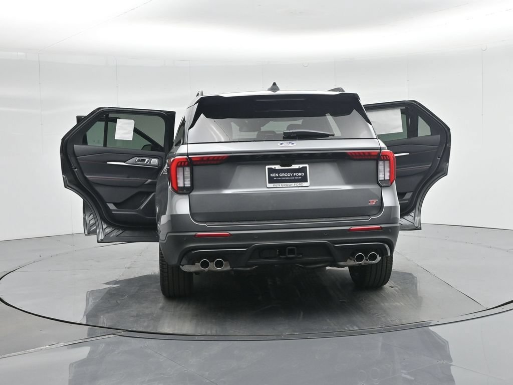 New 2026 Ford Explorer ST w/ Sun And Sound Package AWD/4WD image 35