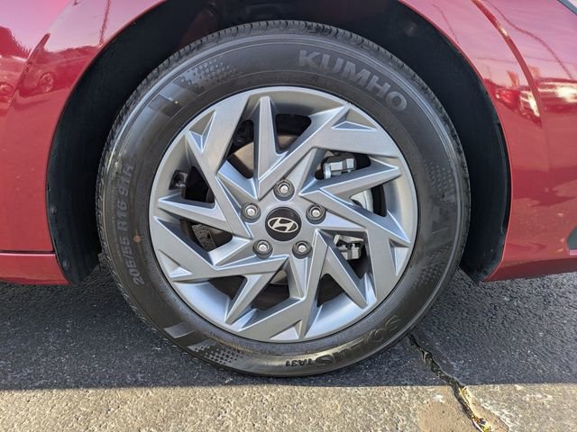 Certified 2024 Hyundai Elantra SEL image 11