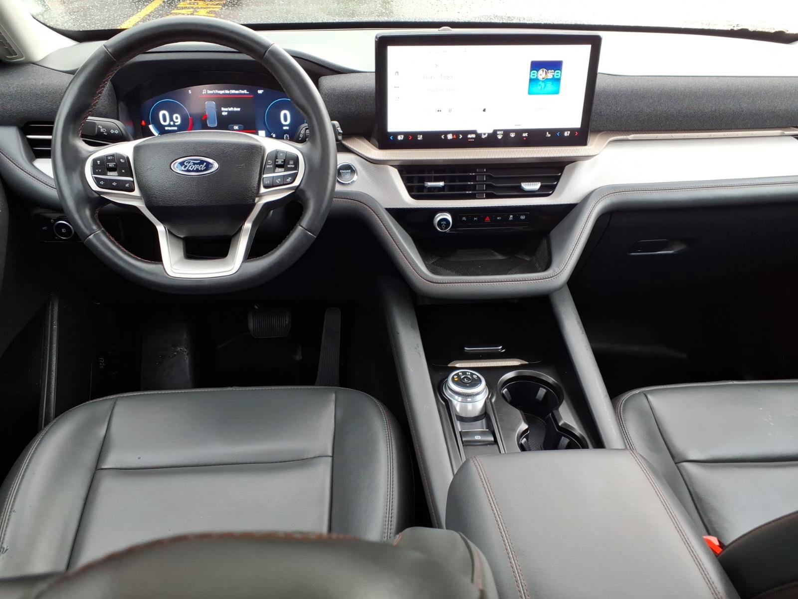 Certified 2025 Ford Explorer Active w/ Active Comfort Package AWD/4WD image 12