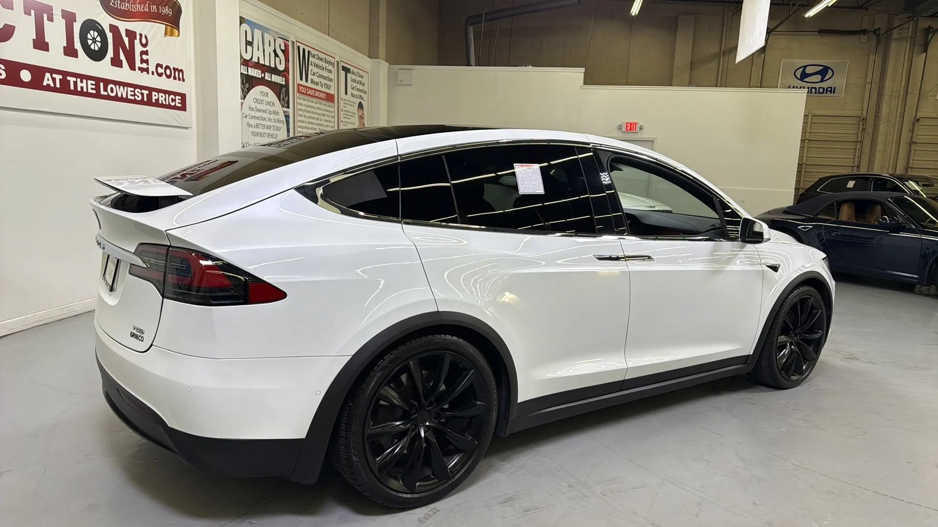 Used 2018 Tesla Model X 75D AWD/4WD image 5