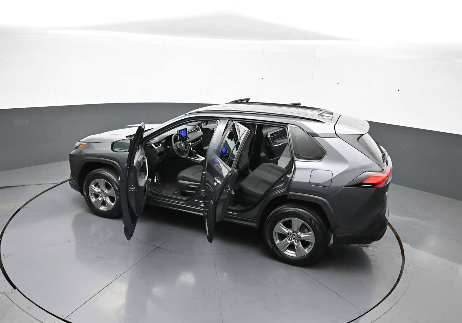Used 2023 Toyota RAV4 LE AWD/4WD image 44