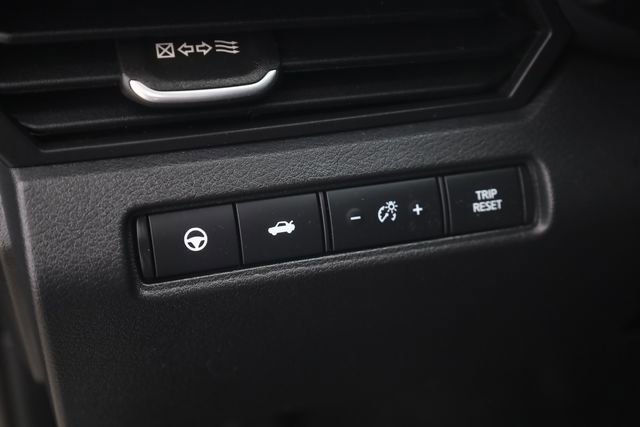 Used 2023 Nissan Altima 2.0 SR image 3