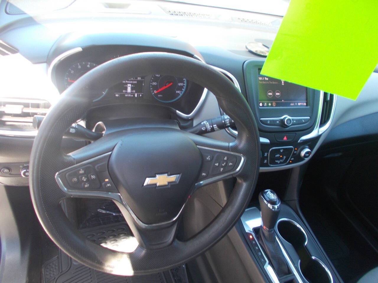 Used 2020 Chevrolet Equinox LS FWD image 6