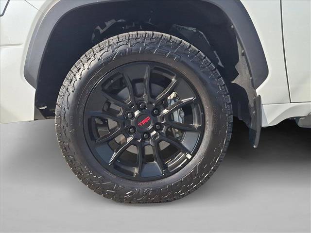 Used 2025 Toyota Tundra Limited w/ TRD Off-Road Package AWD/4WD image 25