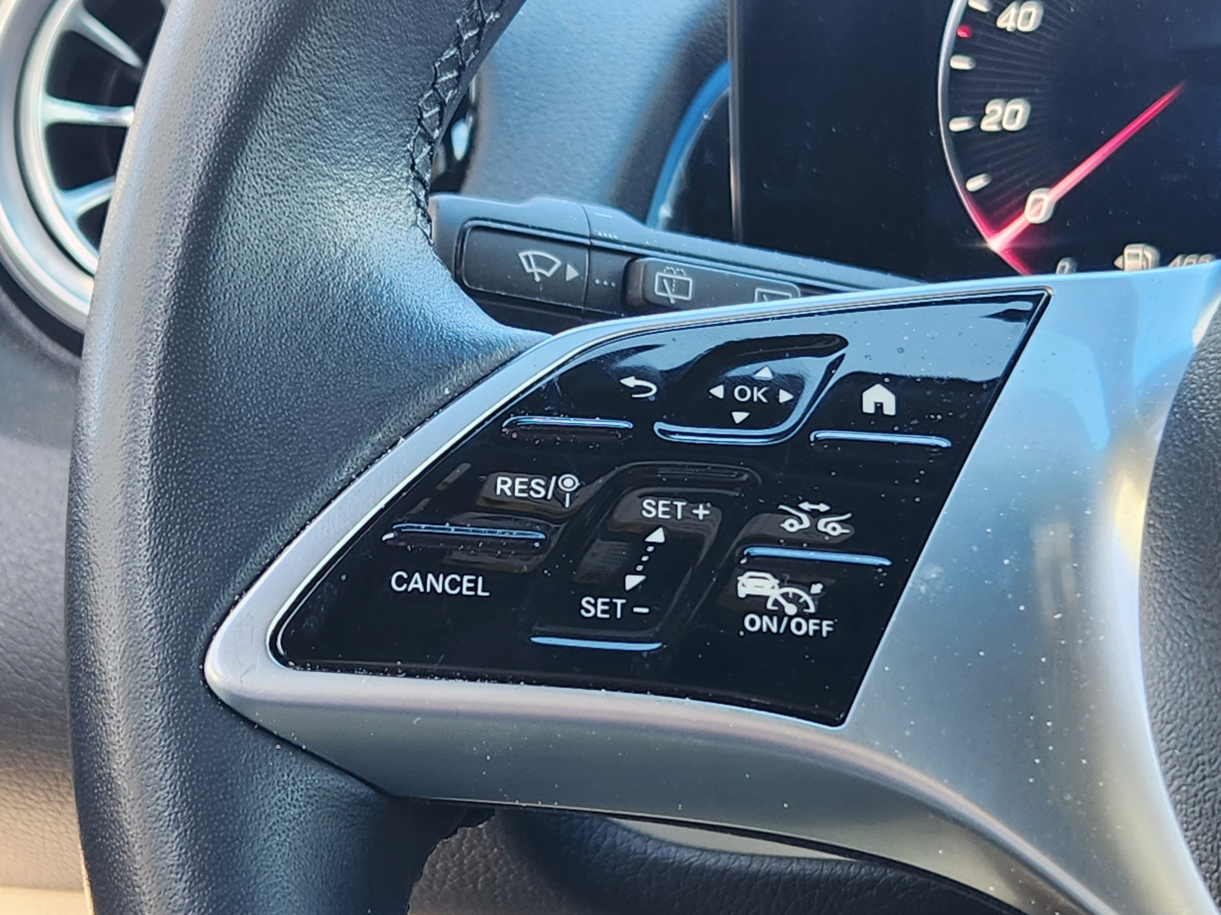 Used 2024 Mercedes-Benz GLB 250 4MATIC image 30