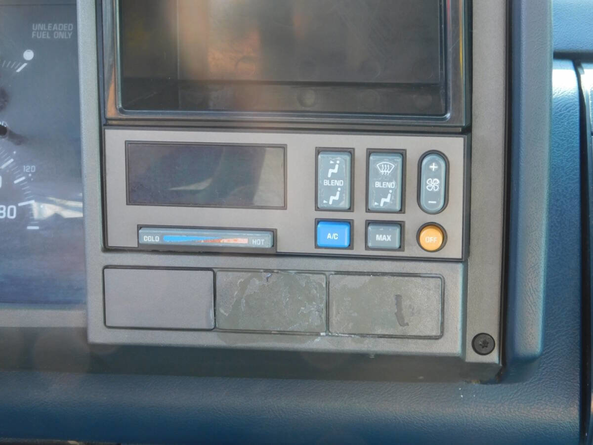 Used 1994 Chevrolet Silverado 1500 4x4 Extended Cab image 12