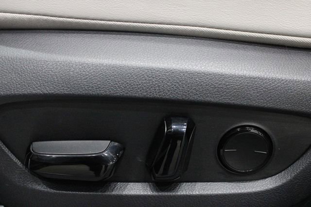 Used 2023 Lexus RX 350 w/ Accessory Package (Z1) image 21