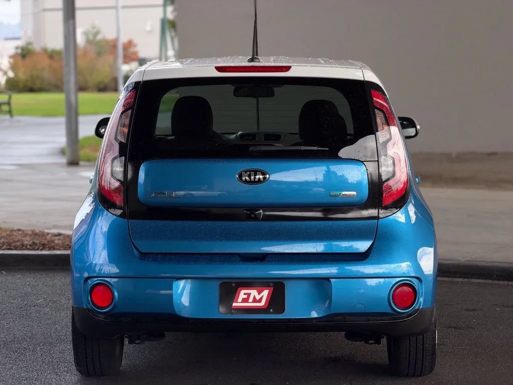 Used 2016 Kia Soul EV FWD image 7