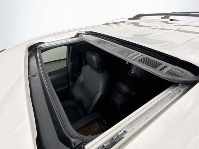 Certified 2026 Toyota Sienna Limited FWD image 23