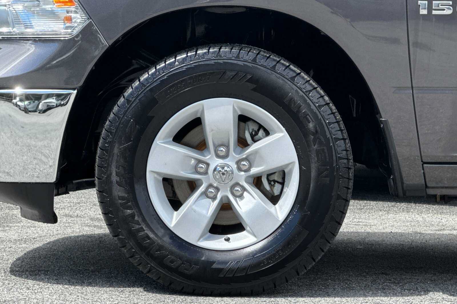 Used 2018 RAM 1500 Classic SLT RWD image 23