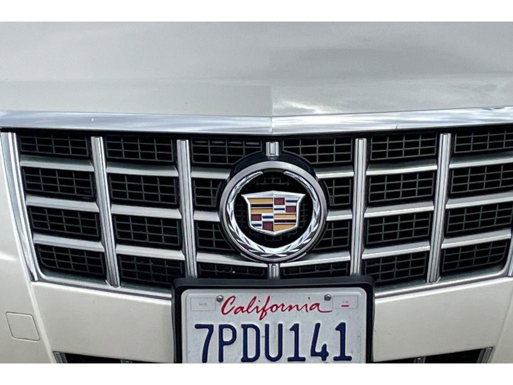 Used 2013 Cadillac CTS Luxury AWD/4WD image 40