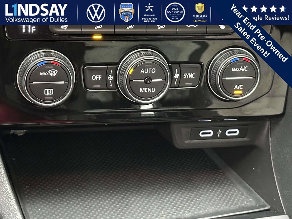 Used 2020 Volkswagen Jetta R-Line image 18