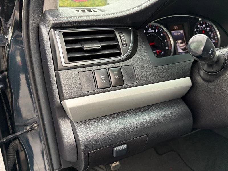 Used 2016 Toyota Camry SE image 20